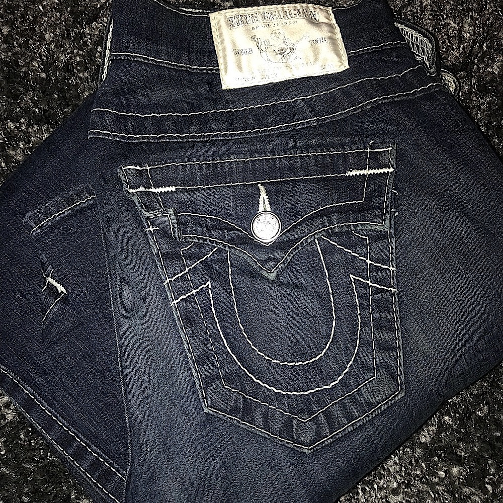 Womans True Religion Jeans with Swarovski Crystals 💎